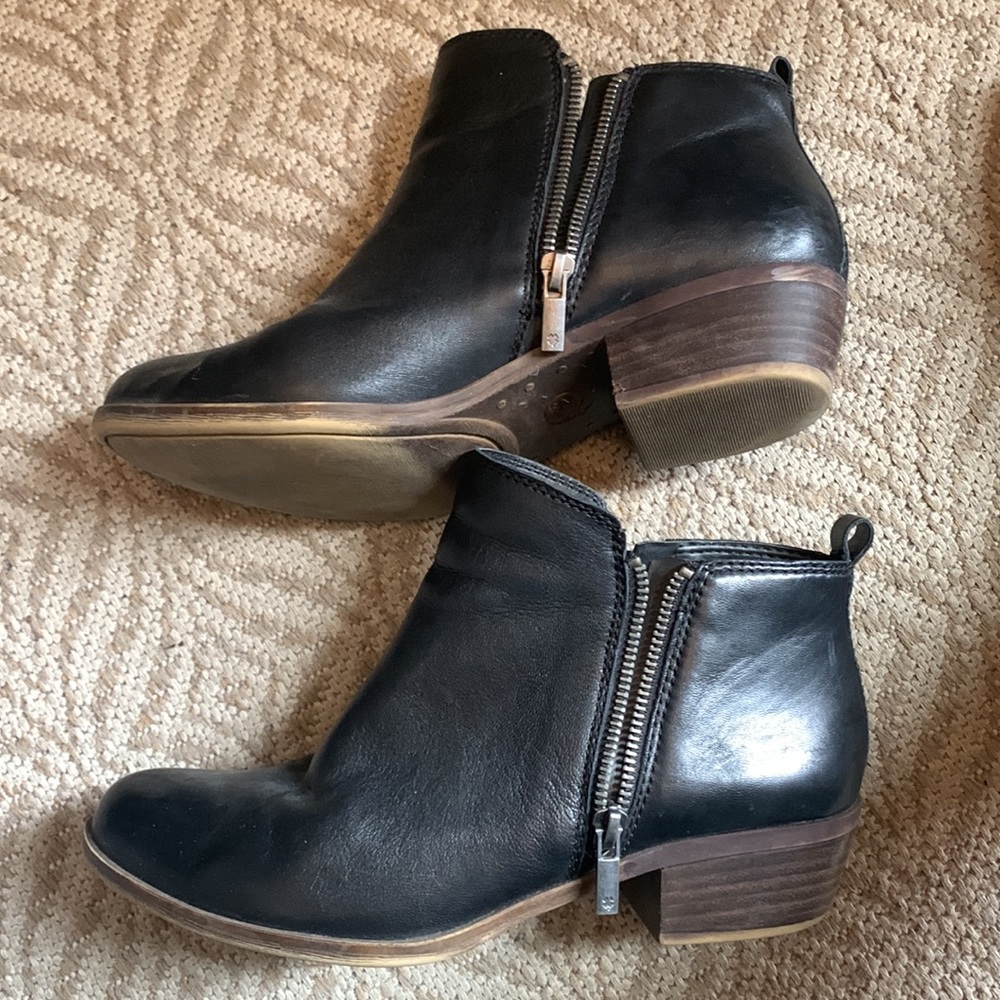 Lucky Brand bootie size 9